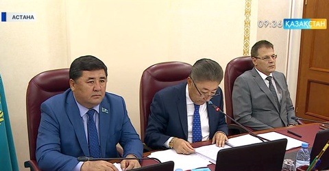 Астана қаласы мәслихатының кезекті сессиясы өтті