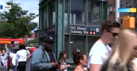 Нью-Йорк метросында пойыз рельстен тайып, 34 адам жараланды