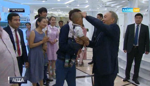 Президент Астана күні қарсаңында аралады