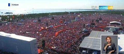 Түркияда ауқымды шеру өтіп, оған мыңдаған адам қатысты