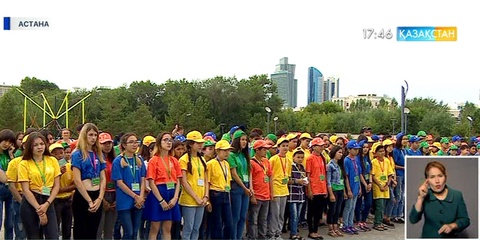 200 бала Қазақстанның бірнеше қаласын аралап, саяғат жасап келді