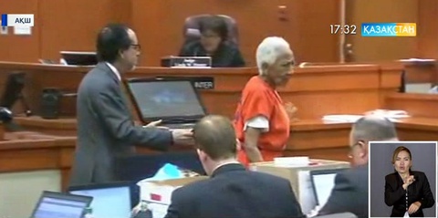 АҚШ-та әшекей ұрлаған әжей сотқа тартылды