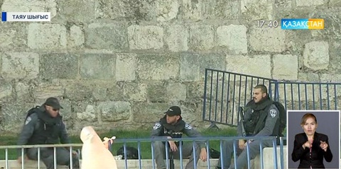 Израиль Иерусалимдегі әл-Ақса мешіті айналасындағы металл детекторларды алып тастады