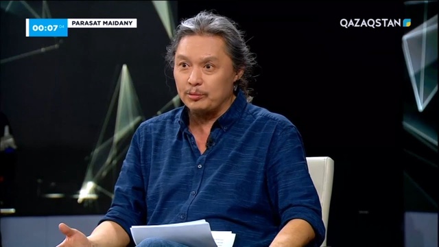 1900 жылы  31 наурызда басылымда автокөлікке алғаш рет жарнама жарияланды. Жарнама тілі мәселесі