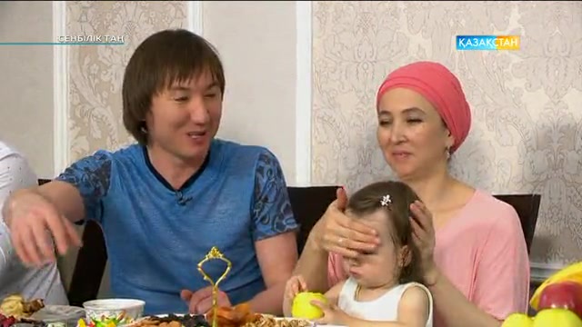 «Сенбілік таң». Нұрлан Еспанов өнердегі достарының онымен қалайша әзілдесетінін айтып берді