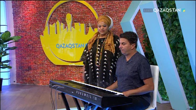 Бүгін   америкалық әнші Амикейла Гастон  «Таңшолпанда» қонақта болды (ВИДЕО)