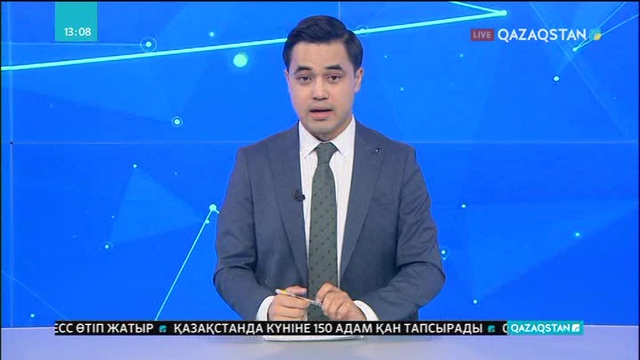 Қызылордадағы «Атамекен» балалар ауылының тәрбиеленушілері кілем тоқуды үйренуде