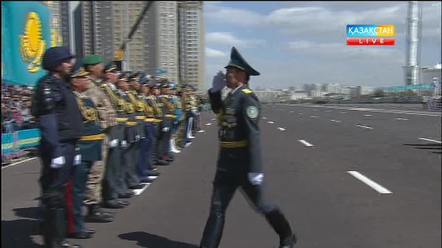 ҚР Қарулы күштерінің құрылғанына 25 жыл толуына және 1941-1945 жылдардағы Ұлы Отан соғысындағы Жеңіс мерекесіне арналған әскери парад (Толық нұсқа)