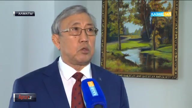 Көк тудың желбірегені...