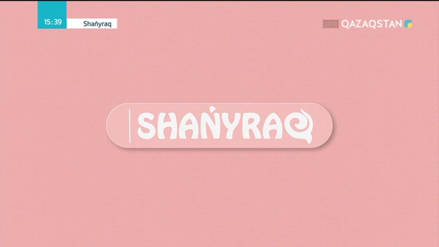 Әнші Джулия Төлеуханның шын есімі кім?