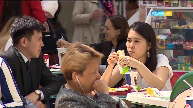 «Ет етке, сорпа бетке». Ал фаст-фуд ше?