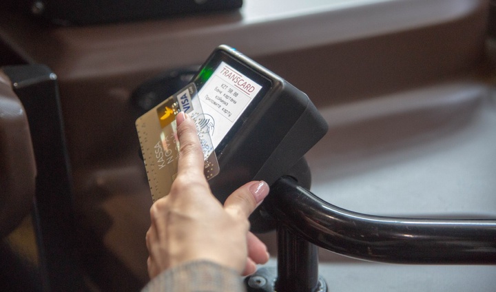 Енді жолақыны банк карталарымен төлеуге болады