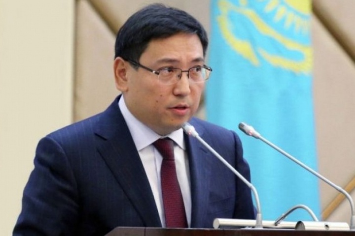 Ерболат Досаев девальвация туралы қауесетке жауап берді