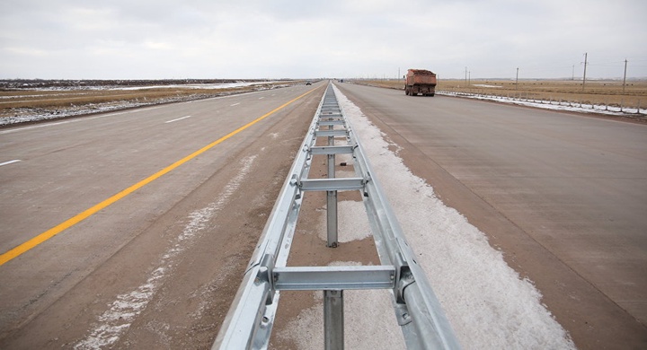 Алдағы 2 жылда еліміздегі 6 мың шақырым жол ақылы болады