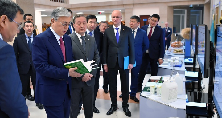 Президент С.Сейфуллин атындағы Қазақ агротехникалық университетіне барды