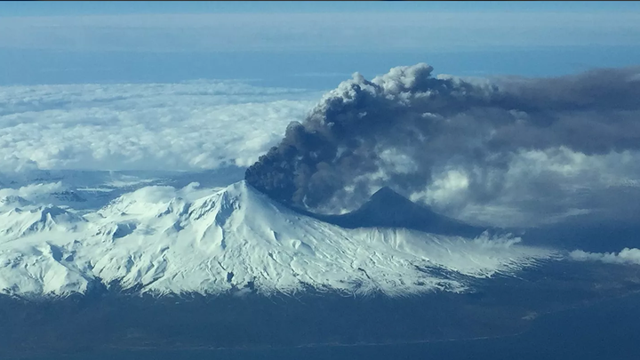 Аляска жанартауы қызыл авиацияға қауіп төндіруде