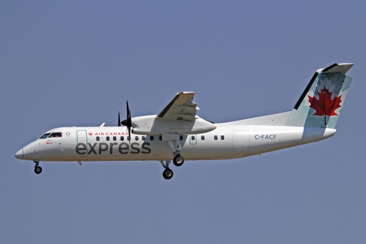 Монреаль әуежайында ұшу кезінде ұшақтың дөңгелегі істен шыққан