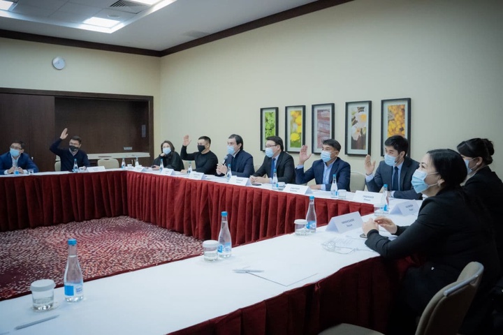 «Бірлік» партиясы ребрендинг жасатып, «Адал» партиясы атанды