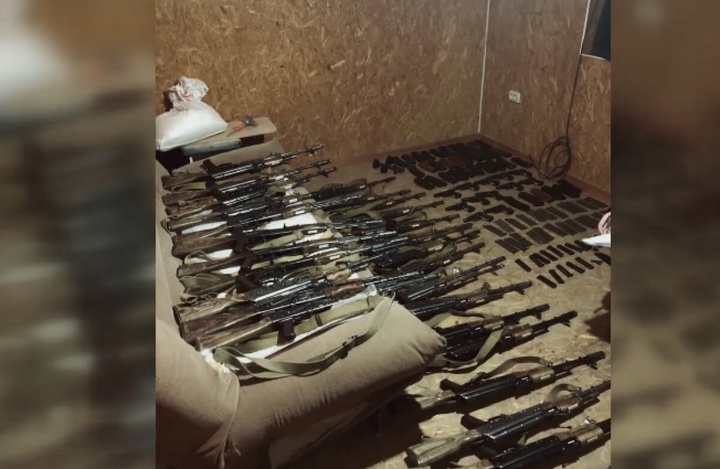 Әскери бөлімнен қару ұрлаған сарбаз екі тапаншаны сатып үлгерген