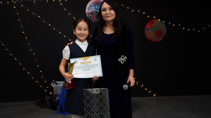 «Balapan» арнасының жүргізушісі «Жас журналистер-2019» байқауында бас жүлдеге ие болды