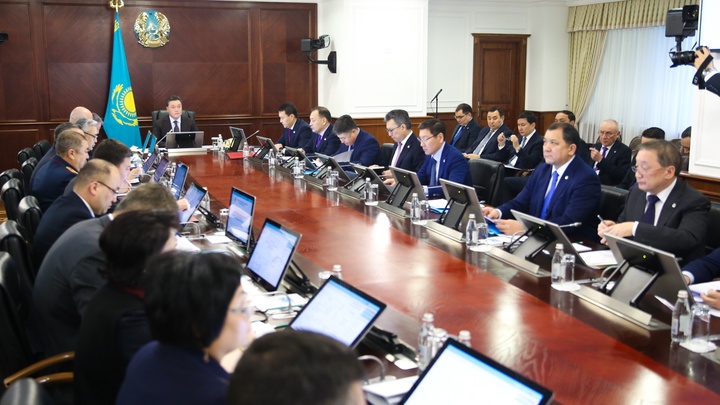 Асқар Мамин: Зейнетақы мен жәрдемақы уақытылы әрі толық көлемде төленеді