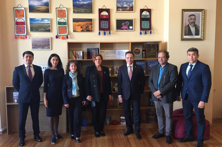 Литва астанасында Абай Құнанбайұлы атындағы оқу залы ашылды