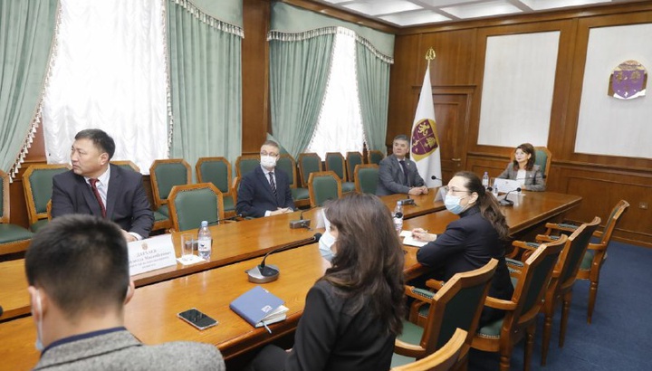 Министр Аида Балаева жас режиссерлерді қазақстандық телевизияда контент жасауға шақырды