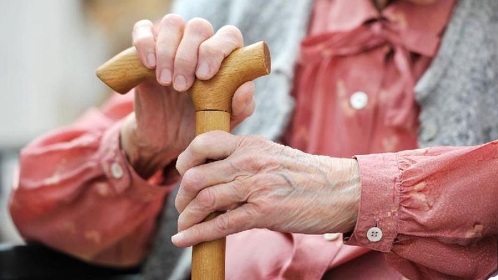 Депутаттар тағы да зейнет жасын 60-қа дейін төмендетуді ұсынды