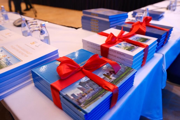 Тәуелсіздіктің 30 жылдығы: Елорданың даму тарихы туралы кітаптар таныстырылды