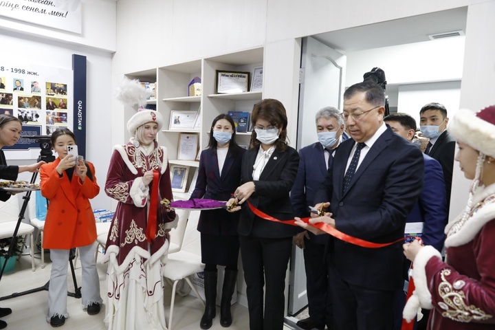 Қазақ ұлттық университетінде Нұртілеу Иманғалиұлы атындағы оқу-шығармашылық зертхана ашылды