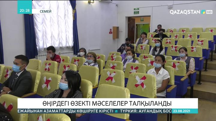 Мәжіліс депутаттары Семейдегі өзекті мәселелерді талқылады