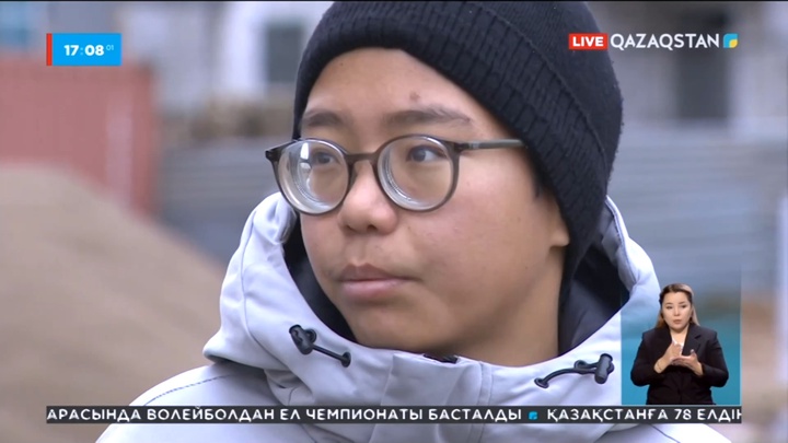 Астанада соққыға жығылған баланың анасы Ұлттық арнаға шағымданды