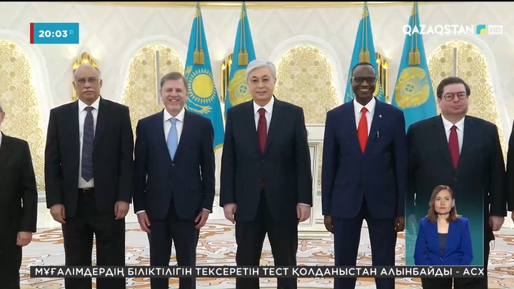 Президент елшілерден сенім грамотасын қабылдады