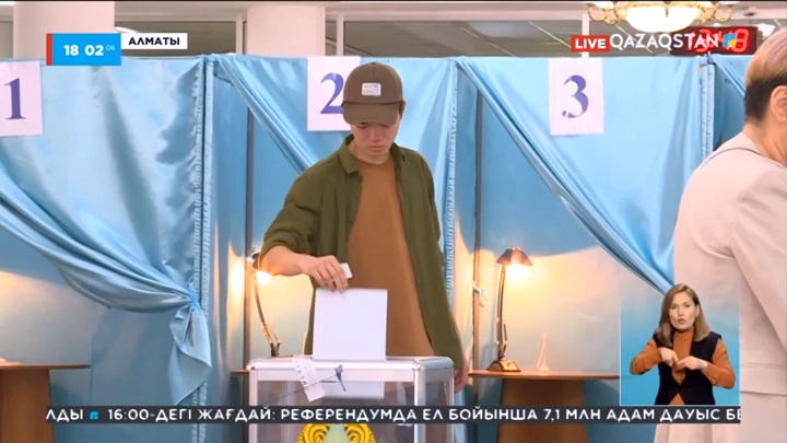 Алматыдағы референдум учаскелерінде дауыс берушілер саны сағат санап артып келеді