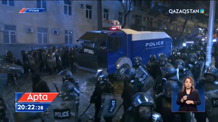 Грузиядағы шеру: Парламент «шетел агенті» туралы заңды қабылдамады