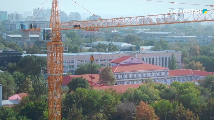 Кран жүргізушісі: Бұл жұмысты бастарда қорқыныш болмады