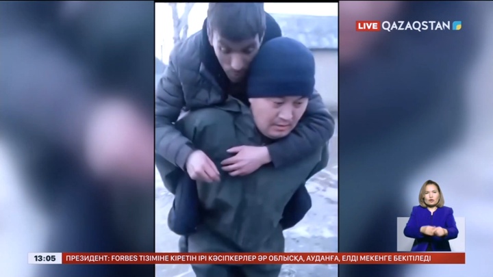 Қарағандылық құтқарушы Президент қолынан сыйлық алды