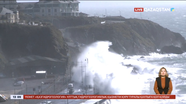 Ирландия мен Ұлыбританияда «Кэтлин» дауылы күшейді