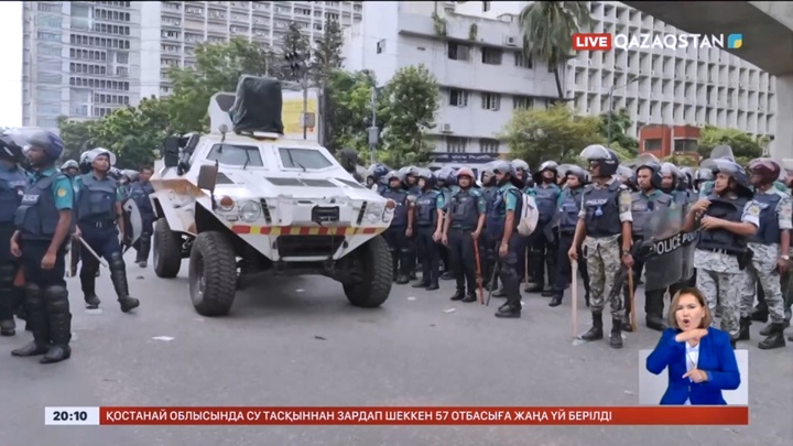Бангладеште комменданттық сағат енгізілді