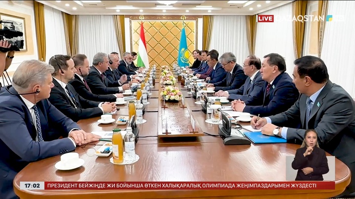 Сенат төрағасы Мажарстан президентімен кездесті