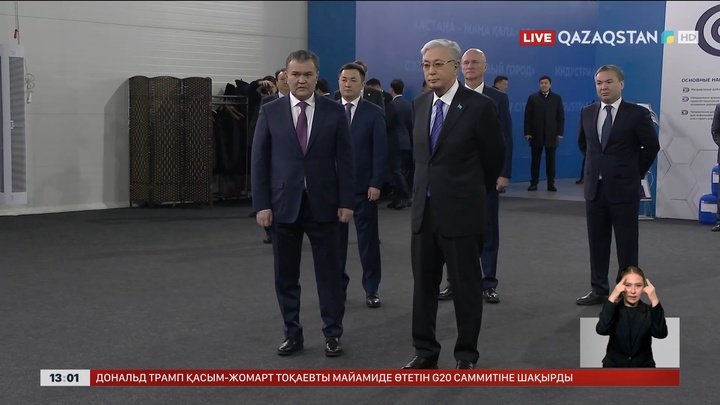 Президент өңдеу өнеркәсібі кәсіпорындарының көрмесін аралады    