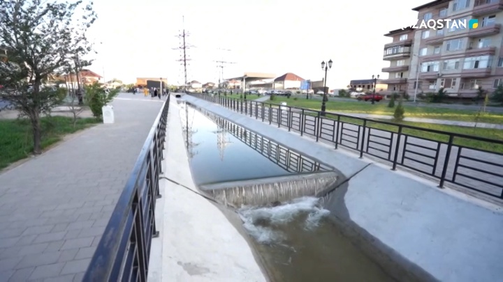 Таразда су арнасының айналасы саябаққа айналды