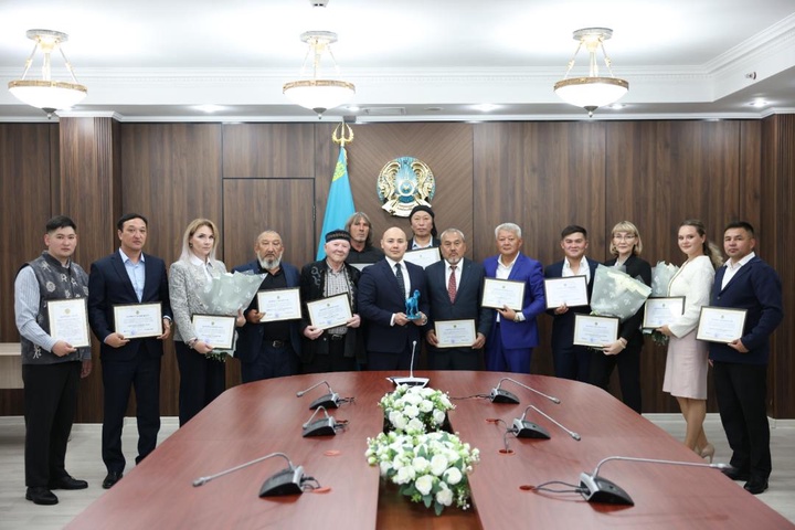 Қазақы тазы күніне орай кинология саласының өкілдері марапатталды