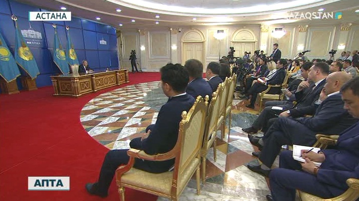 Нұрсұлтан Назарбаев Ақордада БАҚ өкілдерімен кездесті