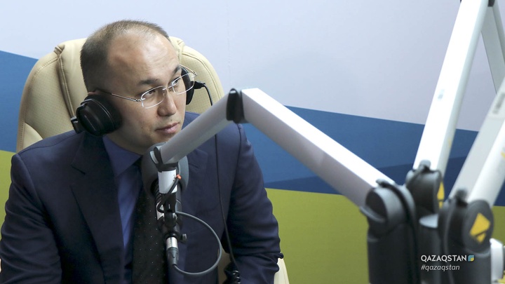 Ақпарат және коммуникация министрі Дәурен Абаев «Астана» радиосына сұхбат берді (ФОТО)