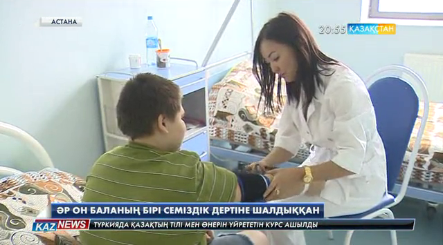 Елімізде он баланың біреуі семіздік дертіне шалдыққан