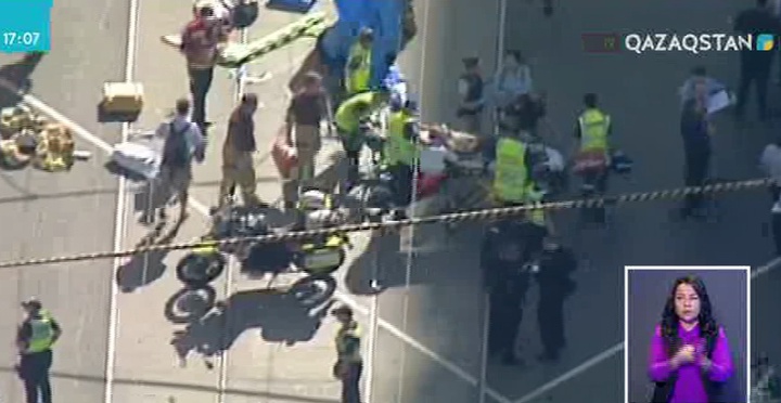 Мельбурн қаласында көлік жаяу жүргіншілерді қасақана қағып өтті