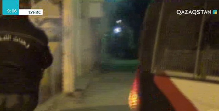 Тунис полициясы үкіметке қарсы шерулерге қатысқан 237 адамды тұтқындады