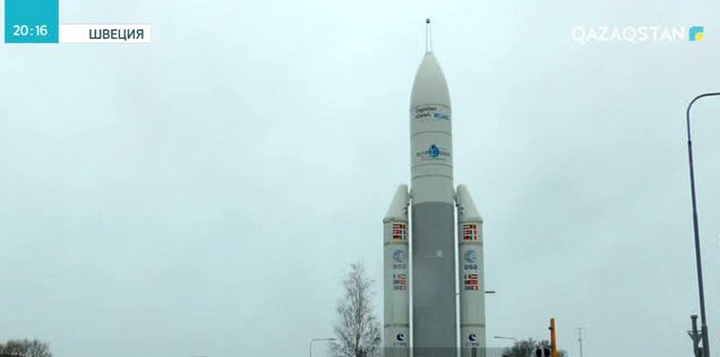Жерсеріктер бүкіл әлемге интернет жеткізбек