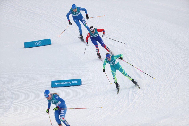 Шаңғы жарысы. Валерия Тюленева бірінші айналымда жарыс жолынан шығып қалды